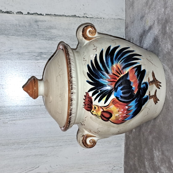 0113 Dario Farrucci Designs Rooster Canister - Picture 3 of 8